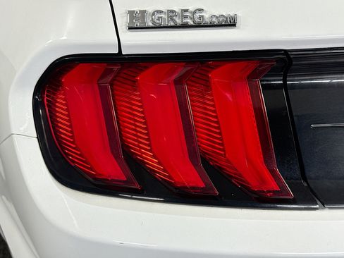 Used 2018 Ford Mustang Premium image 34