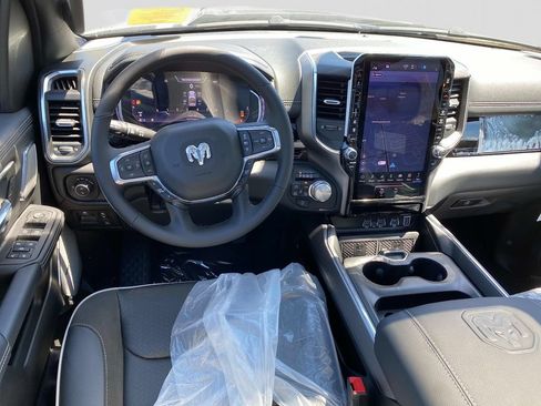 New 2026 RAM 1500 Laramie AWD/4WD image 10