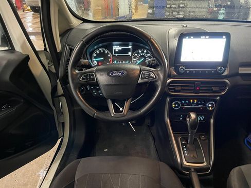 Used 2019 Ford EcoSport SE w/ SE Convenience Package image 8