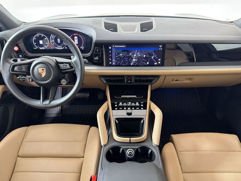 Certified 2026 Porsche Cayenne AWD/4WD image 28