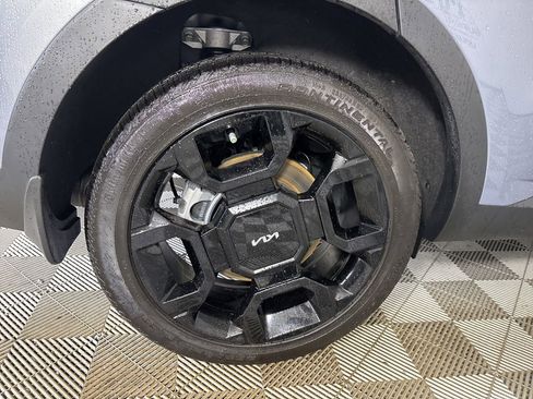 Used 2024 Kia Sorento SX image 33