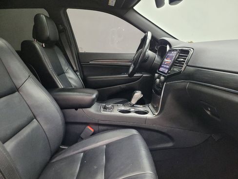 Used 2020 Jeep Grand Cherokee Limited image 21