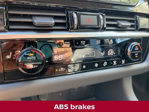 New 2025 Nissan Pathfinder SL w/ Cargo Package image 33