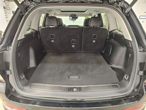 Used 2022 Jeep Grand Cherokee Limited 4xe image 32