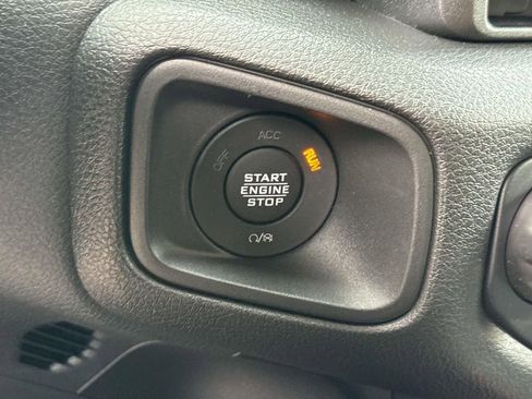 New 2026 Jeep Gladiator Sport image 28