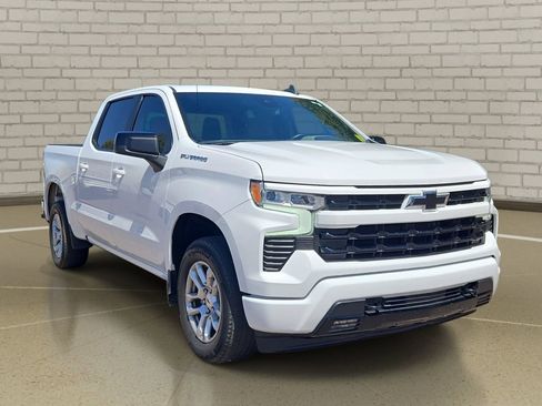 Used 2023 Chevrolet Silverado 1500 RST RWD image 3