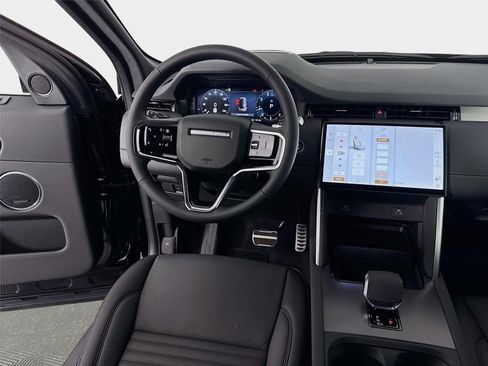 Used 2026 Land Rover Discovery Sport Landmark AWD/4WD image 25