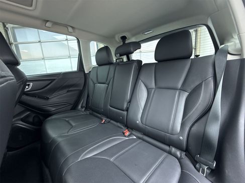 Used 2020 Subaru Forester Limited image 32