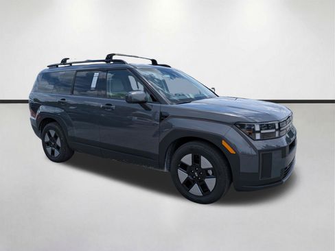 Used 2025 Hyundai Santa Fe SEL FWD image 1
