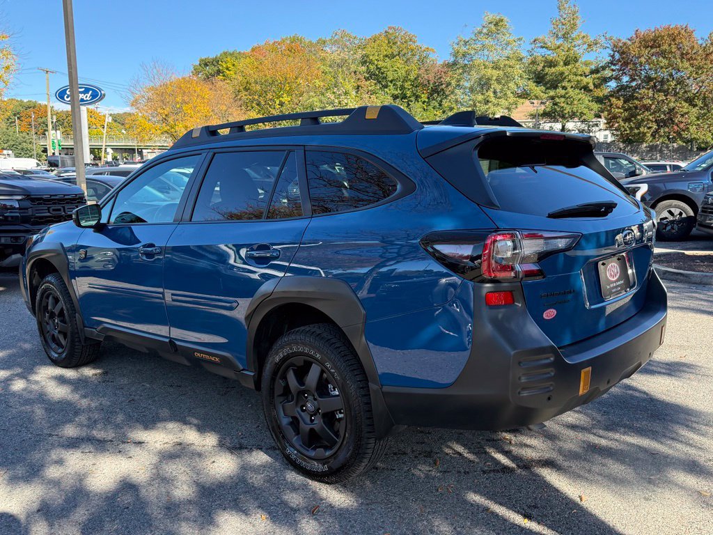 Certified 2025 Subaru Outback Wilderness AWD/4WD image 7