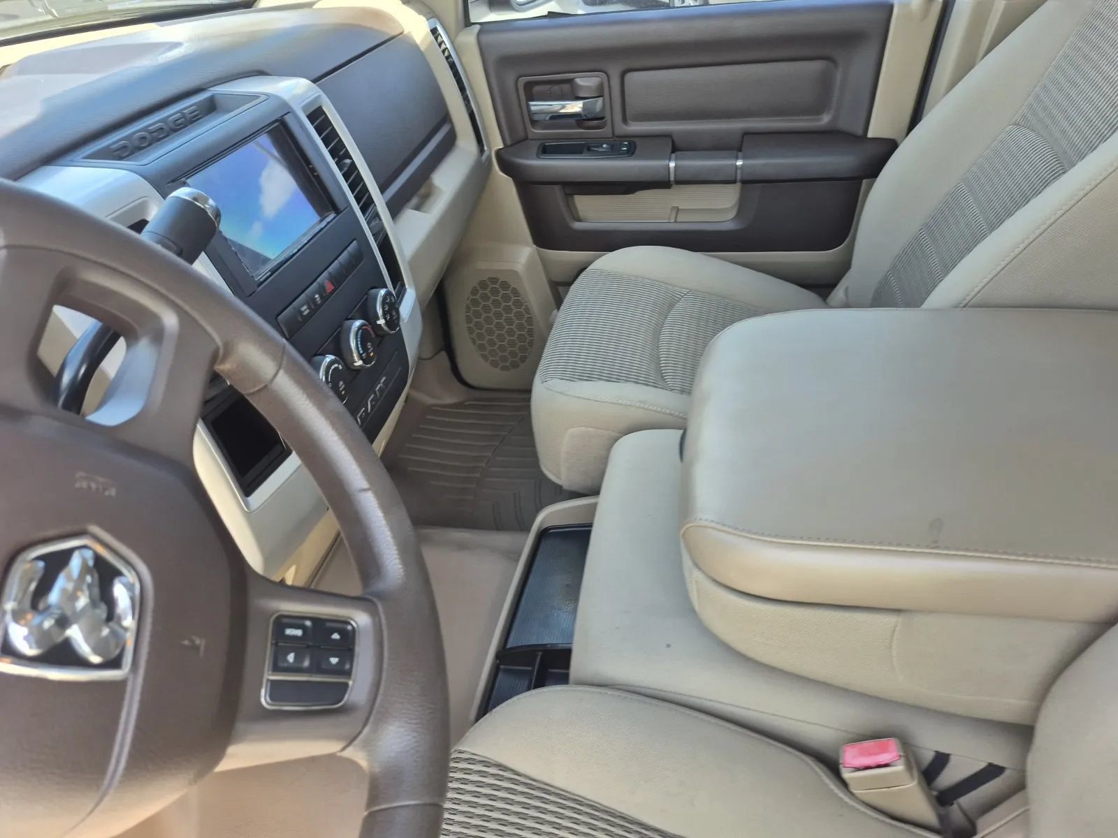 Used 2012 RAM 1500 Classic SLT RWD image 17