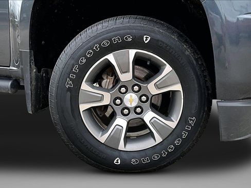 Used 2016 Chevrolet Colorado Z71 AWD/4WD image 8