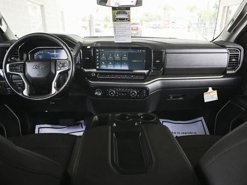 Used 2022 Chevrolet Silverado 1500 RST AWD/4WD image 23