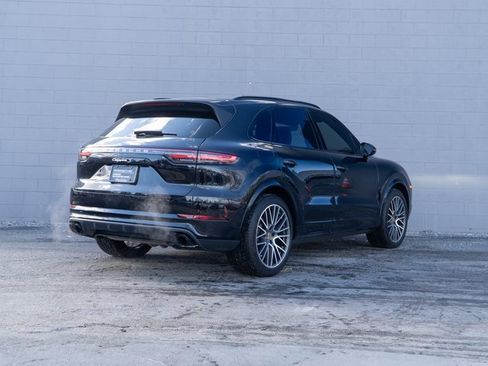 Certified 2022 Porsche Cayenne S image 7