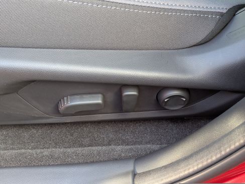 New 2026 Subaru Crosstrek 2.0i Premium image 18