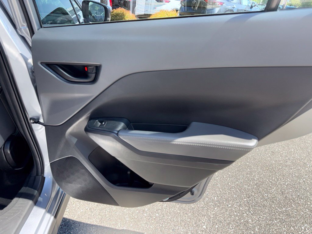 Used 2025 Subaru Crosstrek 2.5i Premium AWD/4WD image 37