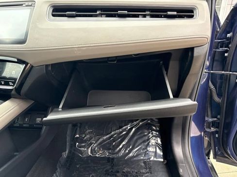 Used 2017 Honda HR-V EX image 31