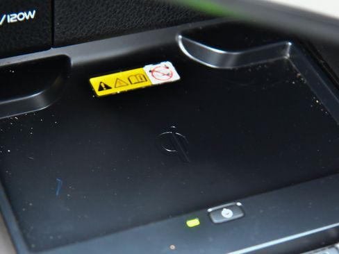 Used 2022 Toyota Camry XSE image 25