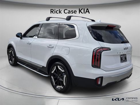Certified 2024 Kia Telluride EX image 8