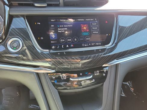 Certified 2023 Cadillac XT6 Premium Luxury image 28