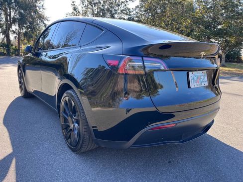 Used 2021 Tesla Model Y Long Range AWD/4WD image 5