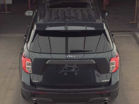 Used 2023 Ford Explorer XLT w/ Equipment Group 202A image 8