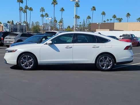 Used 2023 Honda Accord EX image 9