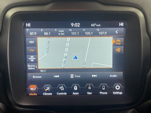 Used 2018 Jeep Renegade Limited w/ UConnect 8.4 Nav Group image 18