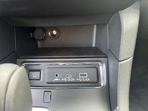 New 2025 Subaru Ascent Limited image 80