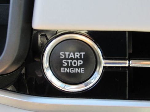 Used 2024 Mitsubishi Outlander SEL FWD image 26