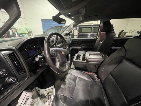 Used 2017 Chevrolet Silverado 2500 LTZ w/ Duramax Plus Package image 11