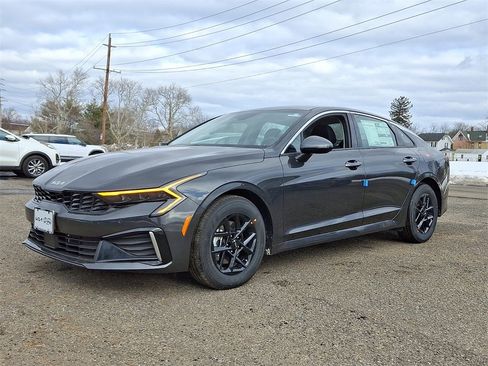 New 2026 Kia K5 LXS image 2