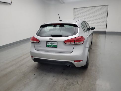 Used 2017 Kia Forte LX FWD image 7