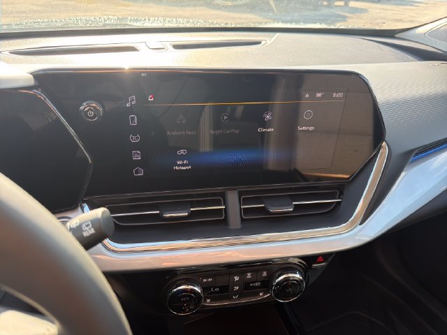 New 2026 Chevrolet Trax LT w/ Driver Confidence Package FWD image 25