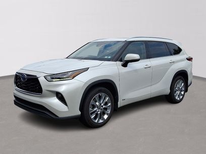Used 2023 Toyota Highlander Limited