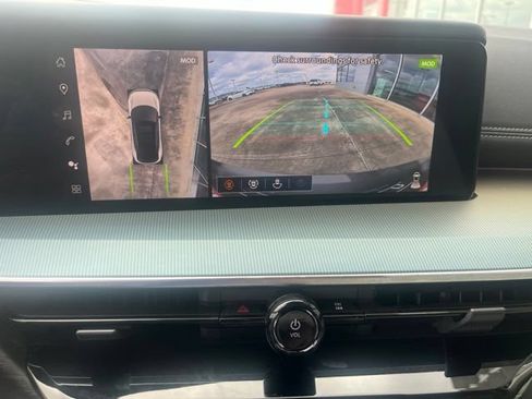 Certified 2025 Nissan Murano SL w/ Cargo Package AWD/4WD image 16