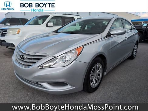 Used 2012 Hyundai Sonata GLS image 1