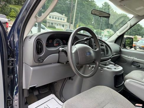 Used 2003 Ford E-350 and Econoline 350 XL RWD image 84