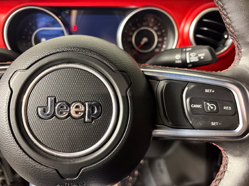 Used 2020 Jeep Wrangler Unlimited Rubicon w/ Cold Weather Group AWD/4WD image 21
