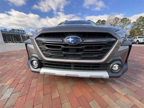 Used 2023 Subaru Outback Limited XT image 9