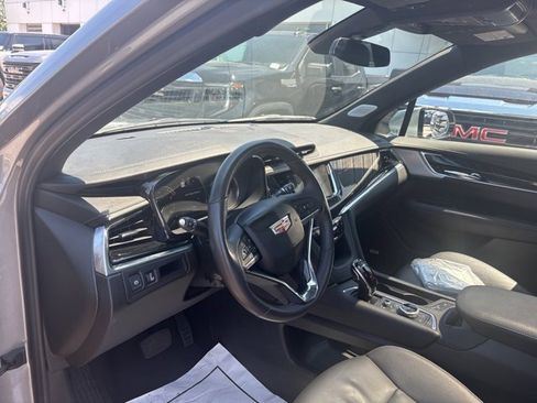 Certified 2025 Cadillac XT6 Premium Luxury image 16