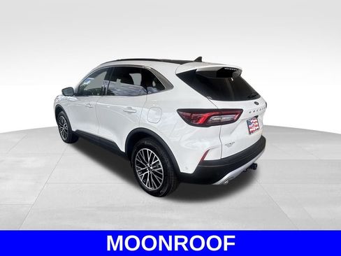 Certified 2024 Ford Escape SE w/ PHEV Premium Package image 7