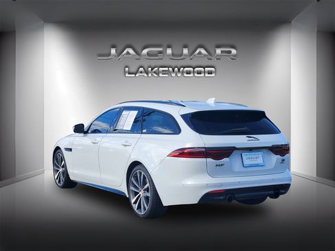 Used 2018 Jaguar XF S image 3
