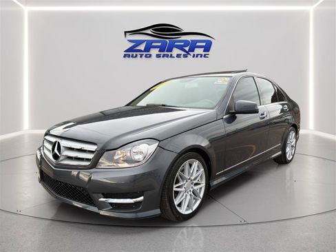Used 2014 Mercedes-Benz C 300 4MATIC Sedan image 3