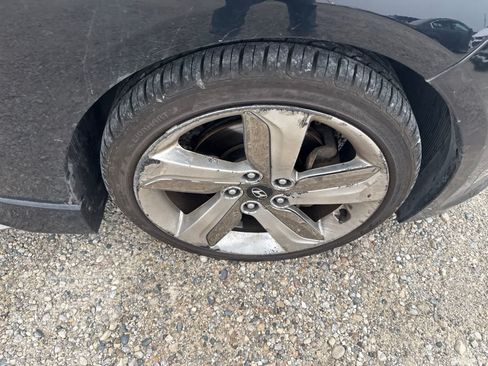Used 2013 Hyundai Veloster Turbo FWD image 5
