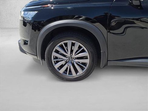 Used 2024 Nissan Pathfinder SL w/ SL Premium Package FWD image 13