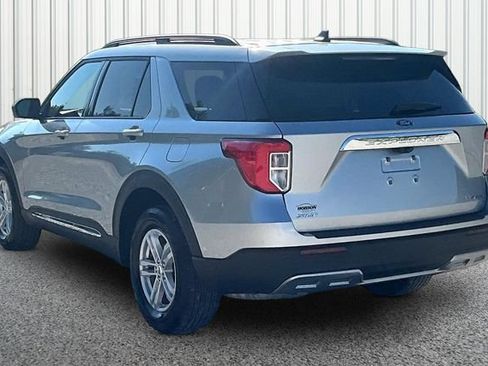 Used 2024 Ford Explorer XLT w/ Equipment Group 202A AWD/4WD image 9