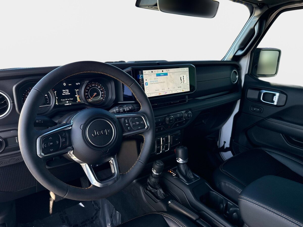Used 2024 Jeep Wrangler Unlimited Sahara w/ Technology Group AWD/4WD image 14