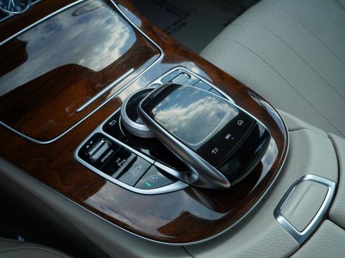 Used 2019 Mercedes-Benz E 450 4MATIC Wagon w/ Premium Package image 40