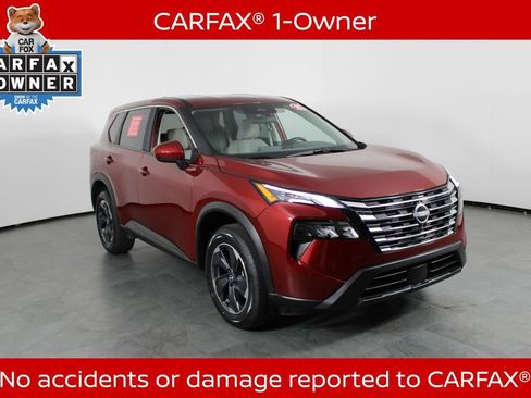 Certified 2025 Nissan Rogue SV image 5